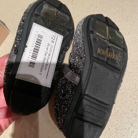 Toddler Michael Kors ballet flats - Picture 4 of 5